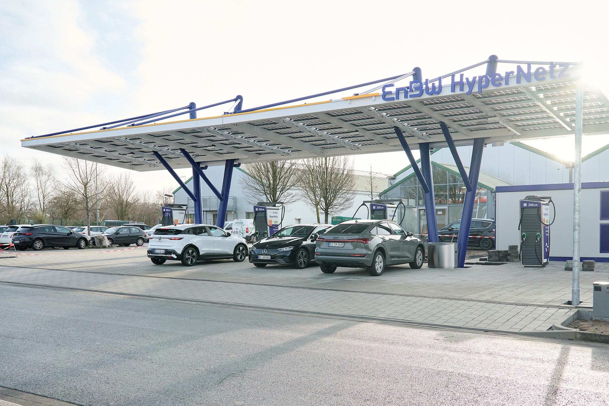 Enbw Neue Elektroauto Schnellladeparks In Deutschland In Betrieb