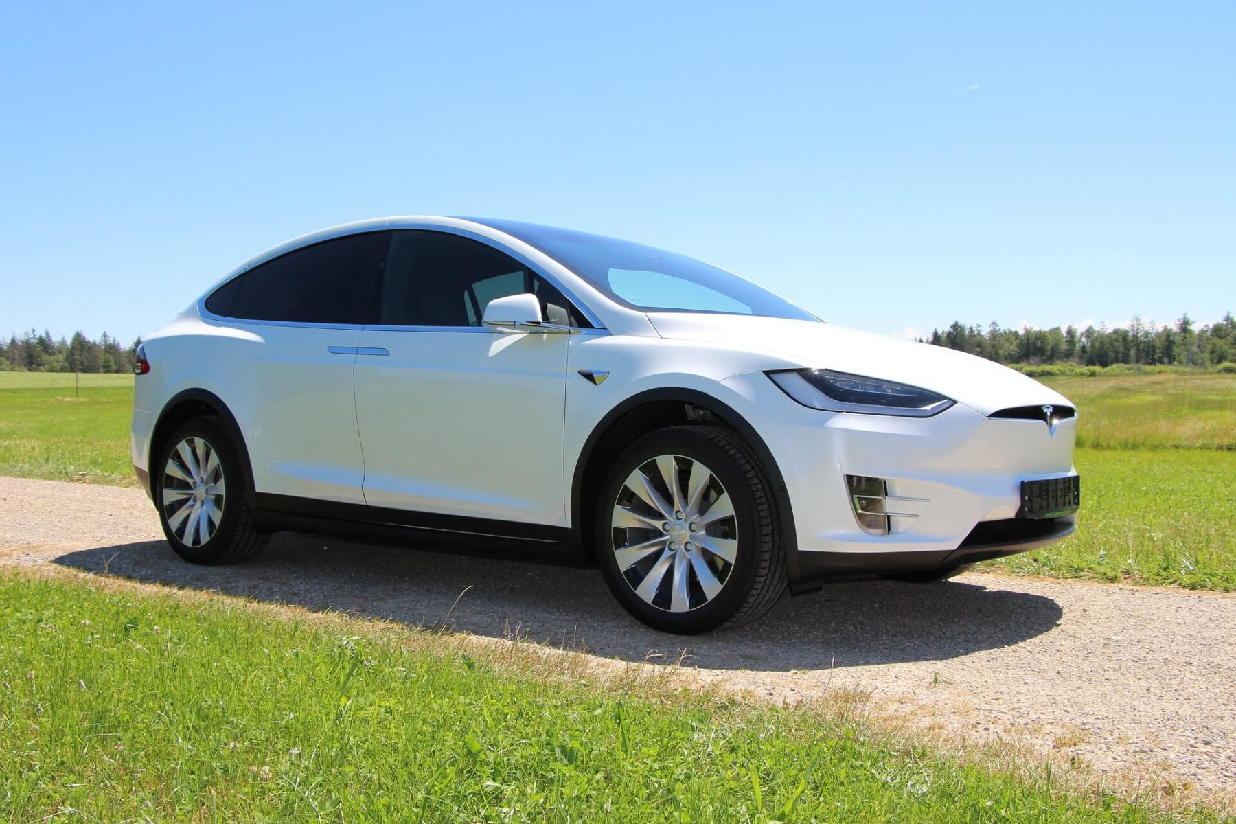 Tesla-Preise steigen in den USA und China erneut 